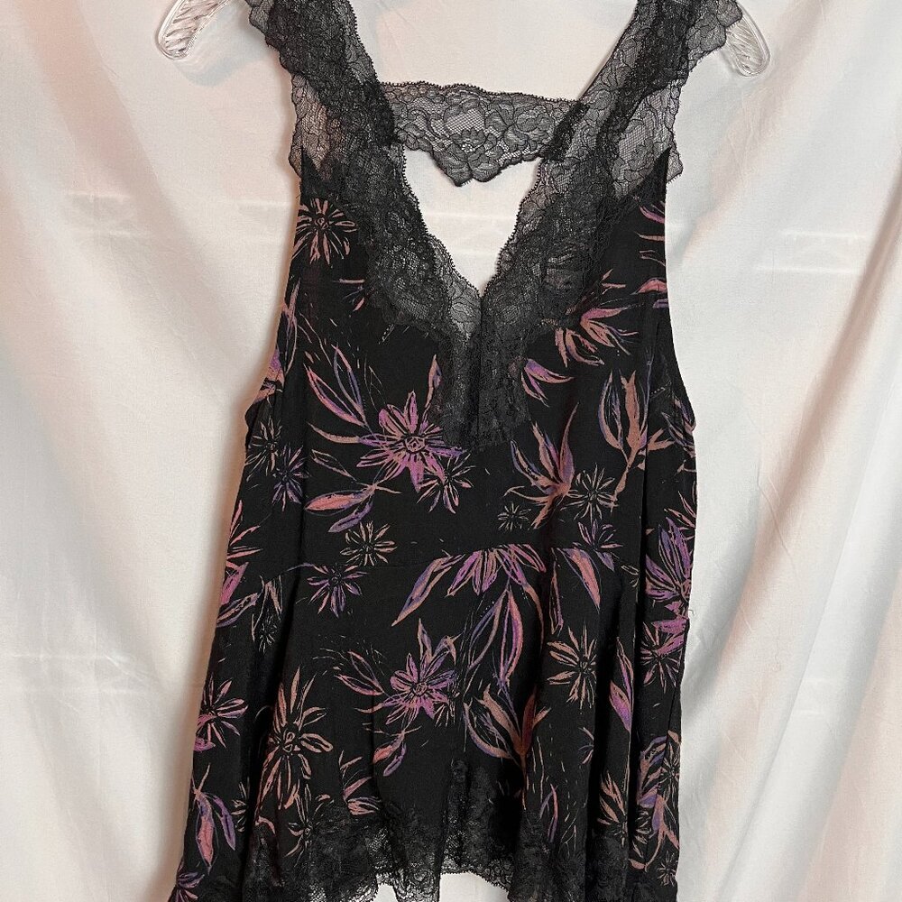 Women's Lace embellished Black/Pink Intimately Free People Camisole Size XS